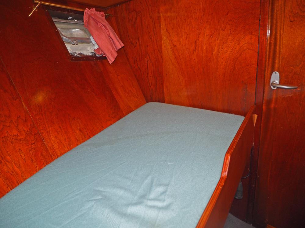 Cabin en avant, H&eacute;bergements